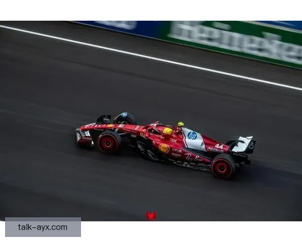 F1赛季最新战报:车队策略与顶尖车手对决全解析 F1赛季最新战报:车队策略与顶尖车手对决全解析